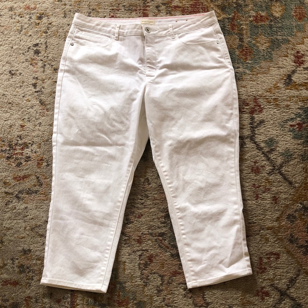 Coldwater Creek white denim capri/cropped length jeans, size 16, excellent!